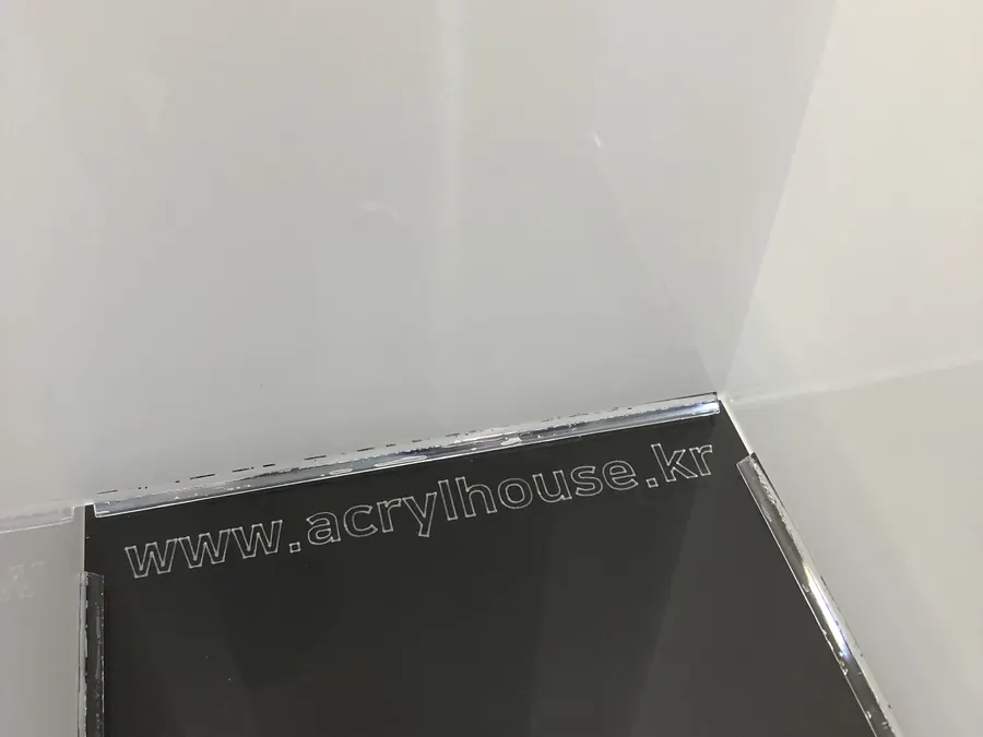 시안 99% 일치